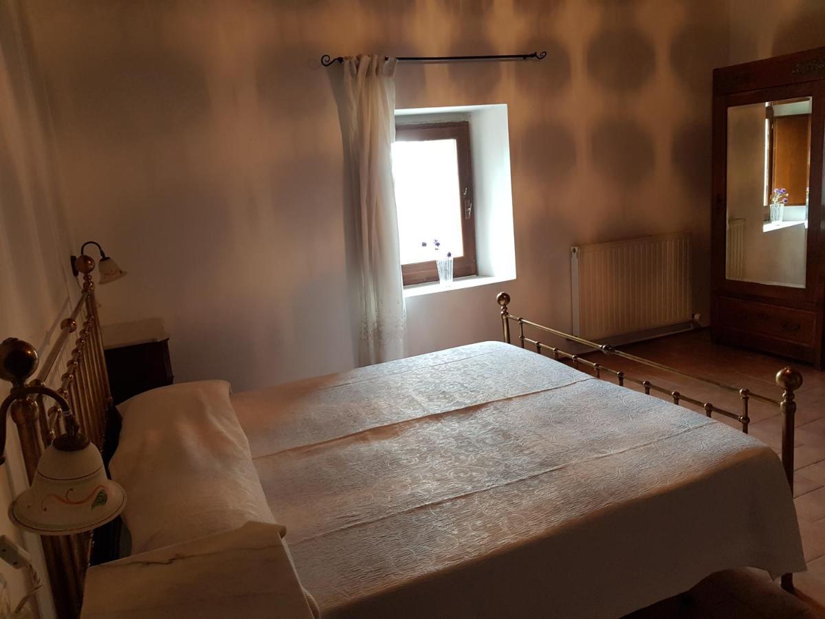 فيلا Monzunoفي Farmhouse Prunara المظهر الخارجي الصورة